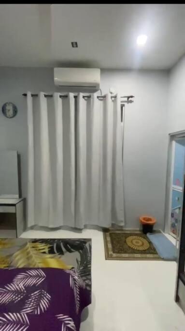 Homestay Kak Tiy Kuala Terengganu Kültér fotó